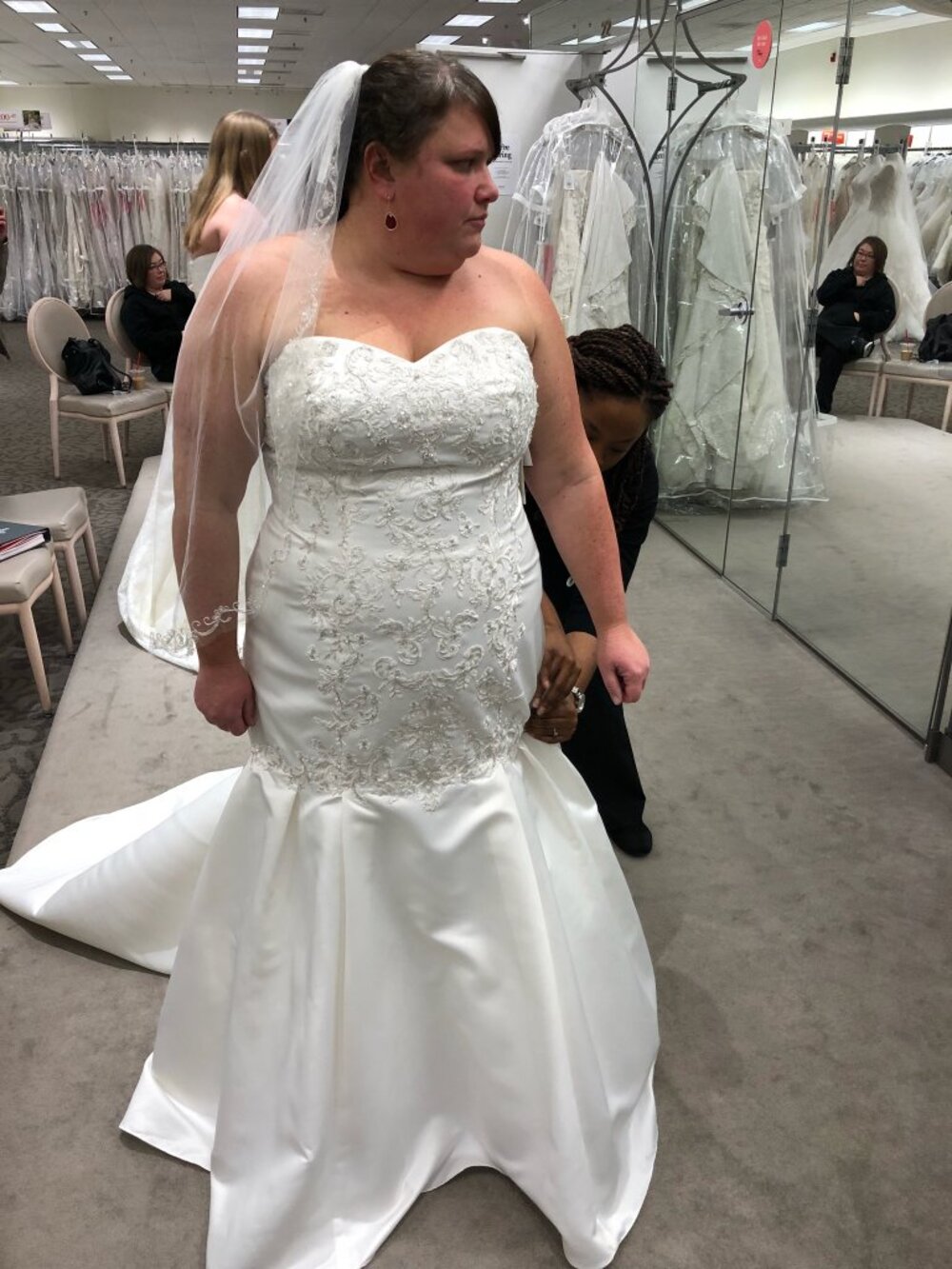 Wedding Dress - never been worn, only tried on! - Picture 6 of 6